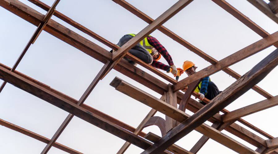 Expert Emergency Roof Repairs services in Lincoln City, IN